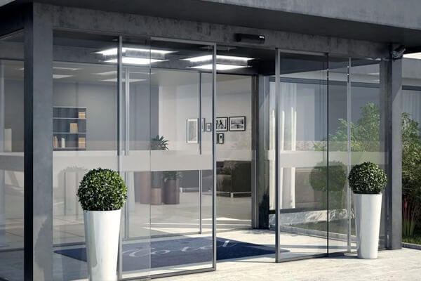 Automatick&eacute; dvere