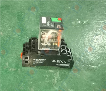 Schneider AC contactor
