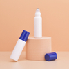 Botella redonda de rodillo de crema para ojos de tamaño pequeño con bola de rodillo
