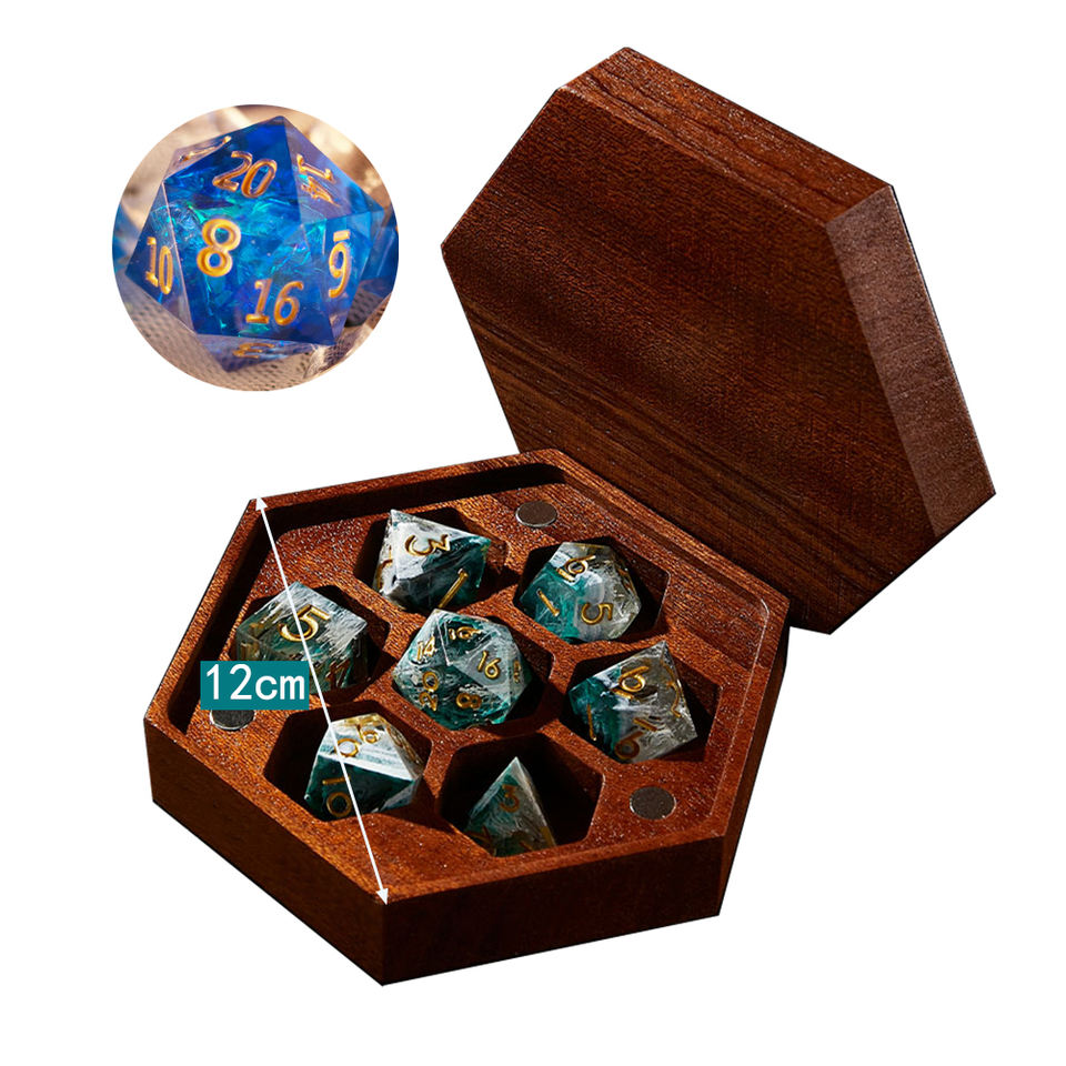 Wooden DND Dice Set Dice Box with Magnetic Lid for Storage 7 Dice Polygonal Sapele Case for D&D