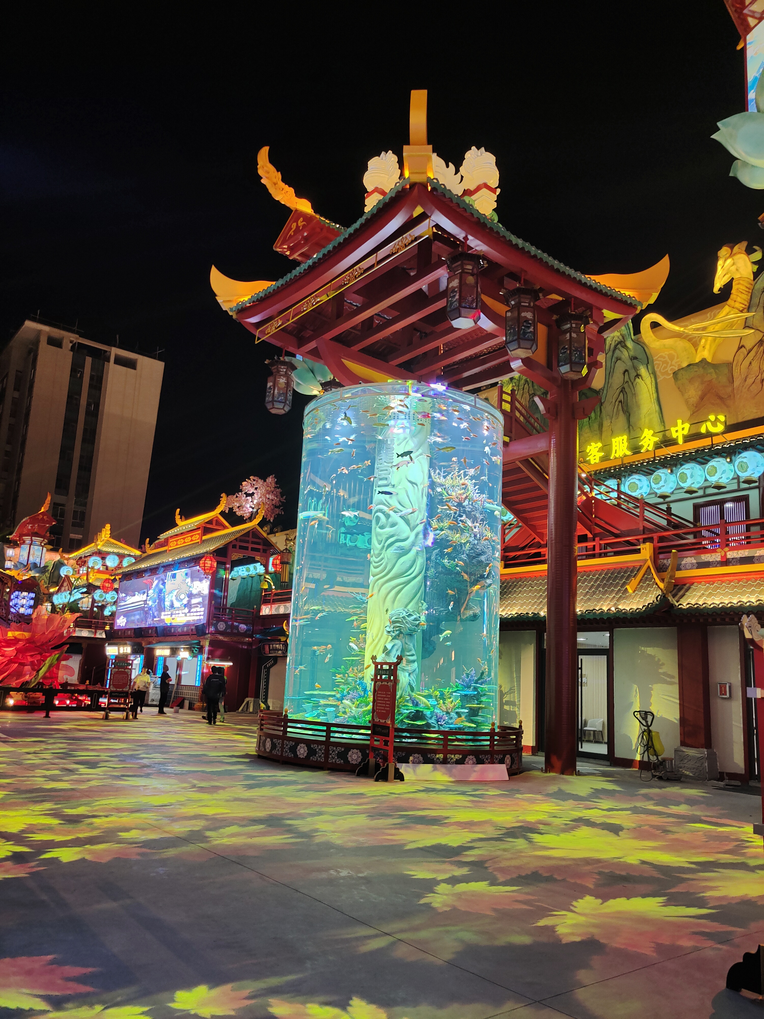 Akv&aacute;ria z akryl&aacute;tov&eacute;ho v&aacute;lce - v&yacute;roba