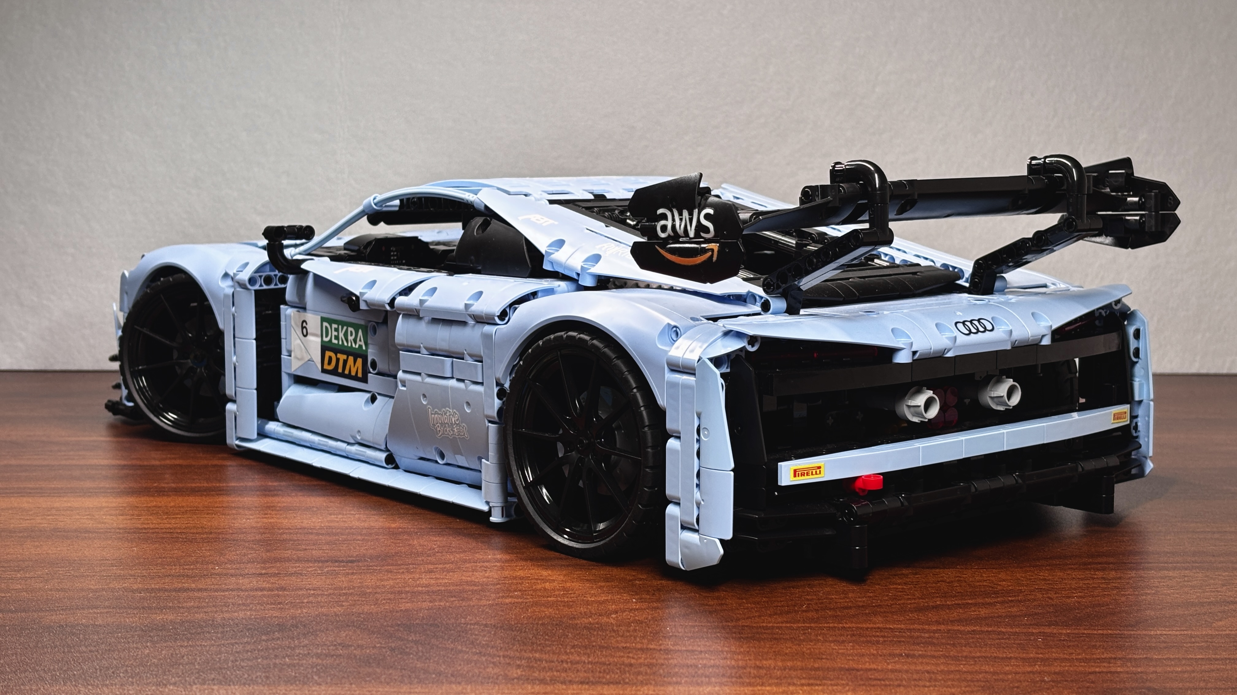 JC-06 Audi LMS GT3 EVO II Design Model 1:8 Sports Car Technology