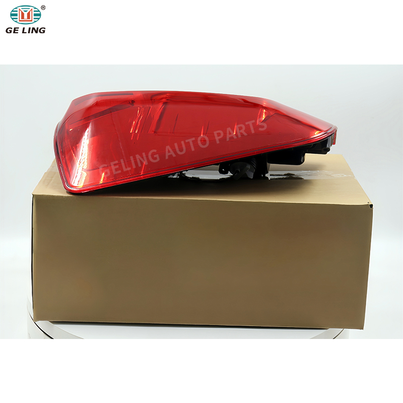 Fanale posteriore Nissan Navara 2015 Np300