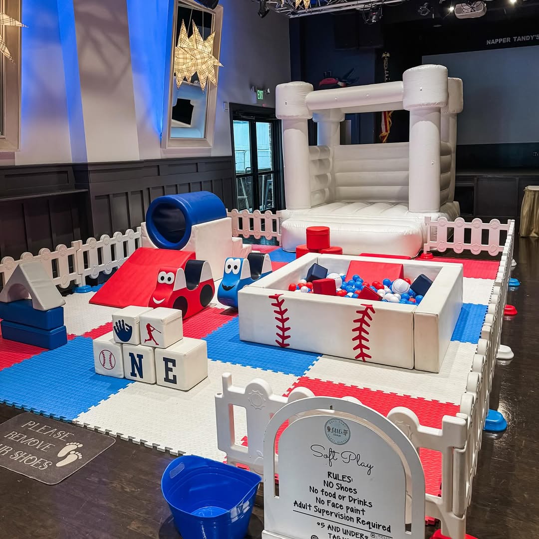 Thème de baseball jeu doux set avec pit à balle et maison de rebond blanc pour les enfants fête