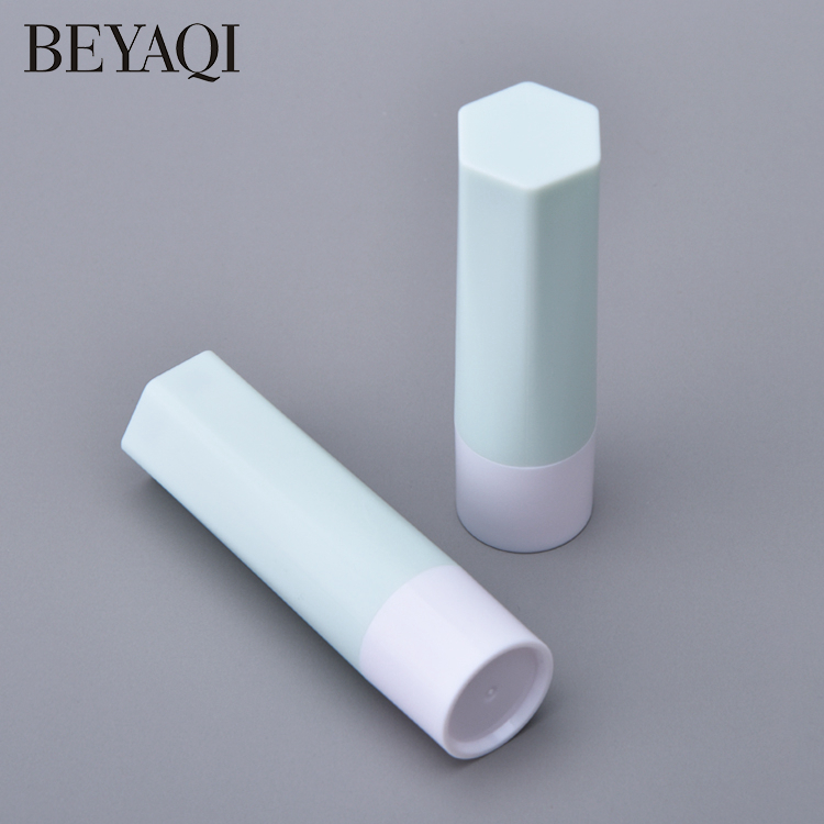 Fabbrica All'ingrosso Forma Esagonale Di Lusso 4.5g 4.8g Vuoto Jelly Rossetto Deodorante Tubo Imballaggio Foundation Stick Container