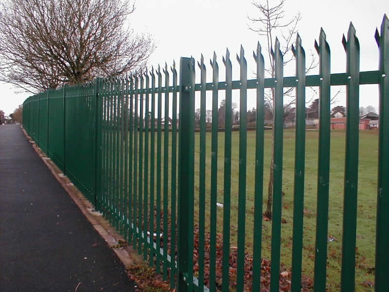 palisade-fencing