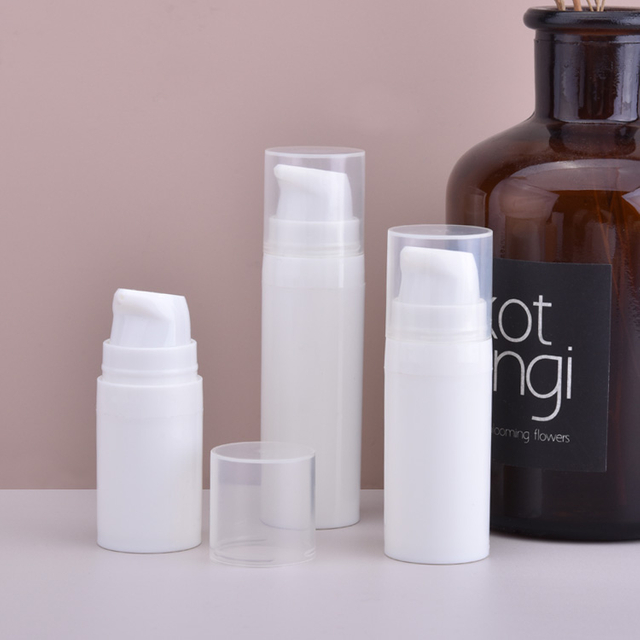 Bouteilles de pompe sans air rechargeables pour cosmétiques en gros