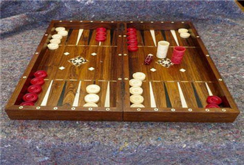 What Are the Complete Rules of Backgammon?