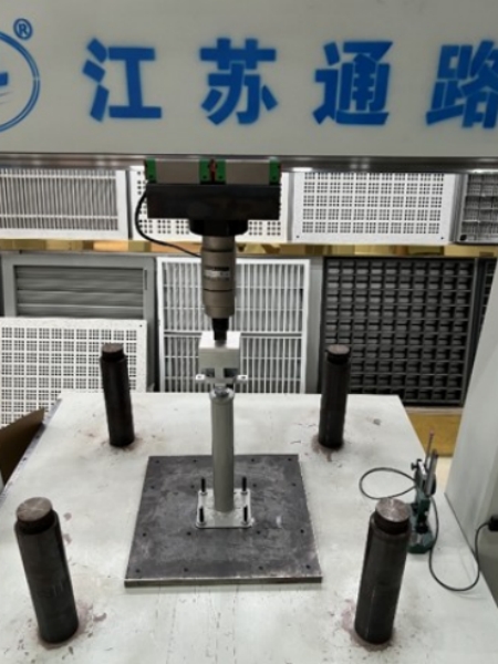 高床式ペデスタルの載荷試験