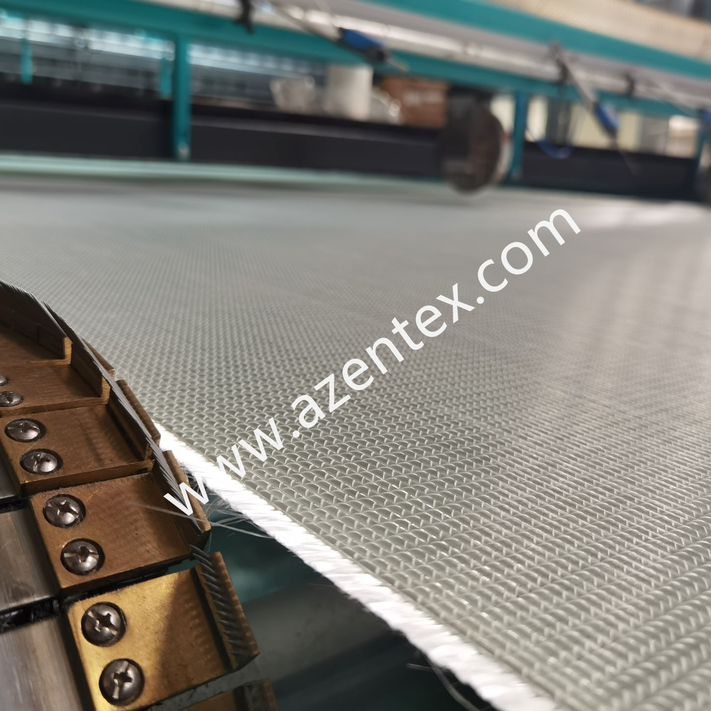 M&aacute;quina de tric&ocirc; de urdidura com inser&ccedil;&atilde;o de trama biaxial Fiberclass (14)