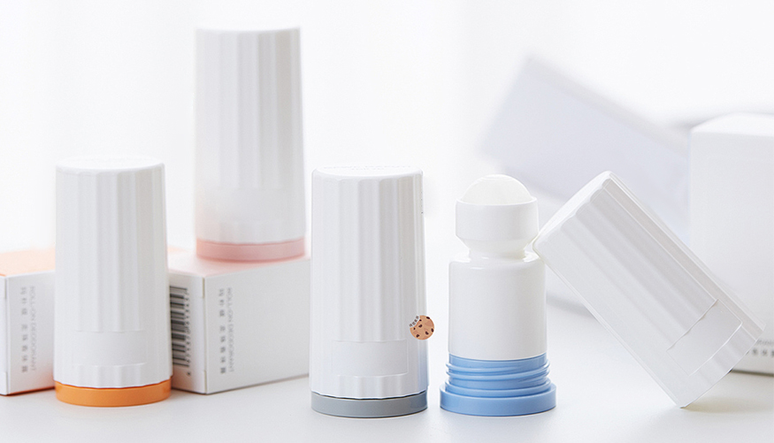 Marques D'huile De Cheveux Naturelles Se Tournant Vers L'emballage De Rouleau