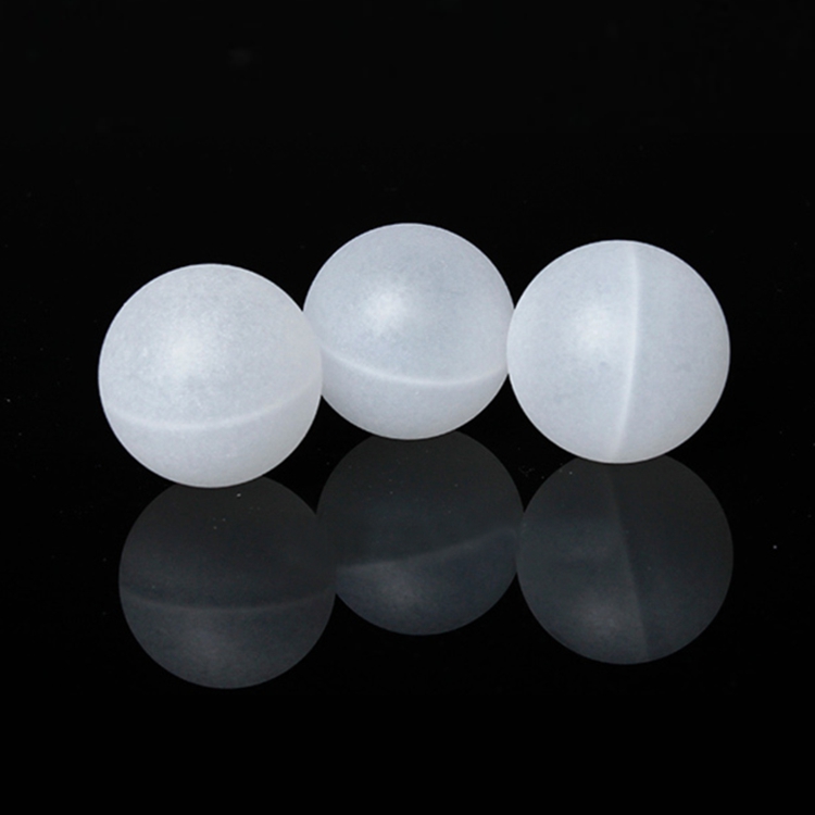 Bolas de plástico huecas Proveedores Venta al por mayor de alta calidad 15 mm 17 mm 20 mm 25 mm 25,2 mm 35,56 mm 37 mm Blanco PP PE GPPS Bolas de plástico huecas de plástico para rollo de aceite esencial en botella