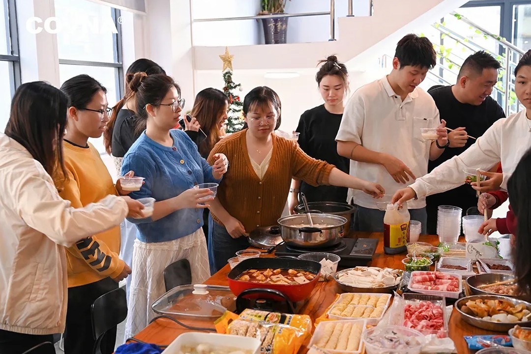 Winter Hotpot Adventures — La recette secr&egrave;te et chaleureuse de COVNA