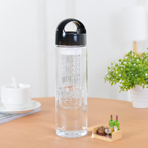 Round Handy Plastic Fruit Infuser Water Bottle Juice Bottle