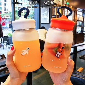 Tremble ins grinding water cup wandering earth net red student portable tea separator mobile phone bracket cute hand cup