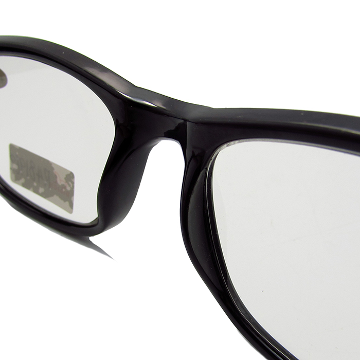 Photochromic outdoor reading sunglasses made of imitation wood