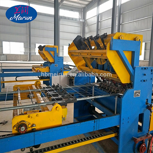 Wire Mesh Fence Making Machine