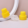Bouchon de détergent à lessive en plastique PP jaune de 38 mm