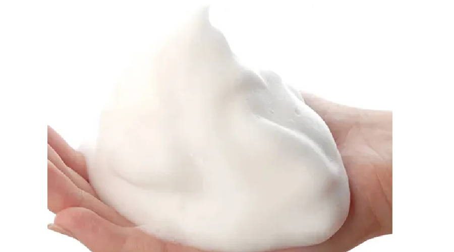 Le Rôle Des Pompes À Mousse Pour Favoriser Une Meilleure Pénétration Et Absorption Du Produit Dans La Peau.