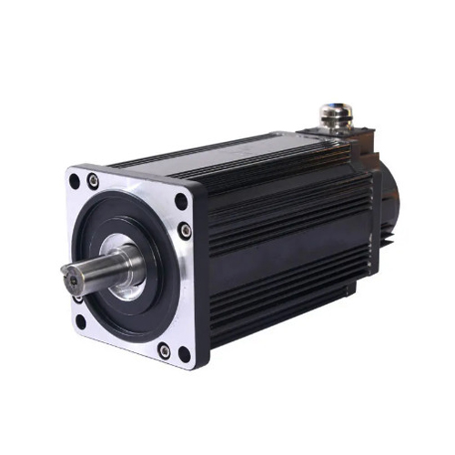 Holzmaschine mit schwerem Motor