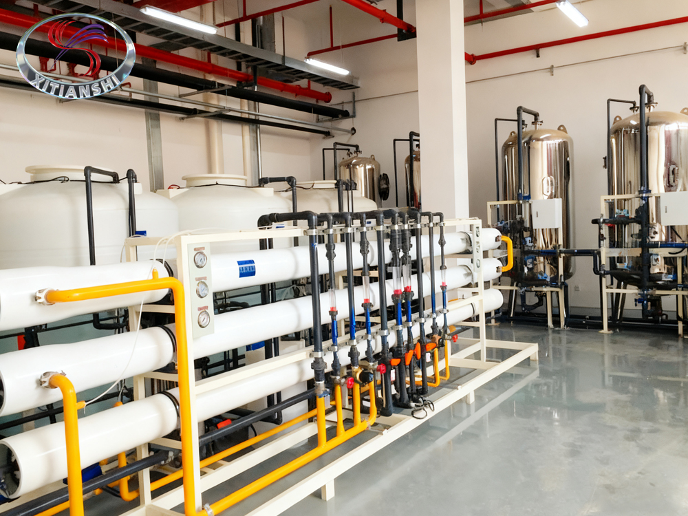 Thiết bị xử l&yacute; nước tinh khiết 
