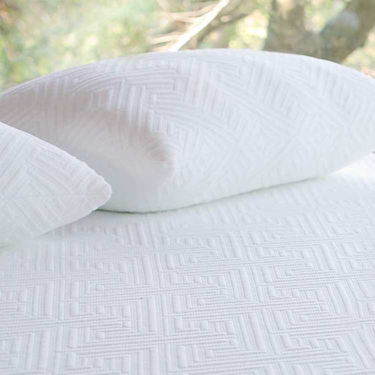 General Use Double Side Pillow Top Heating And Cooling Mattress