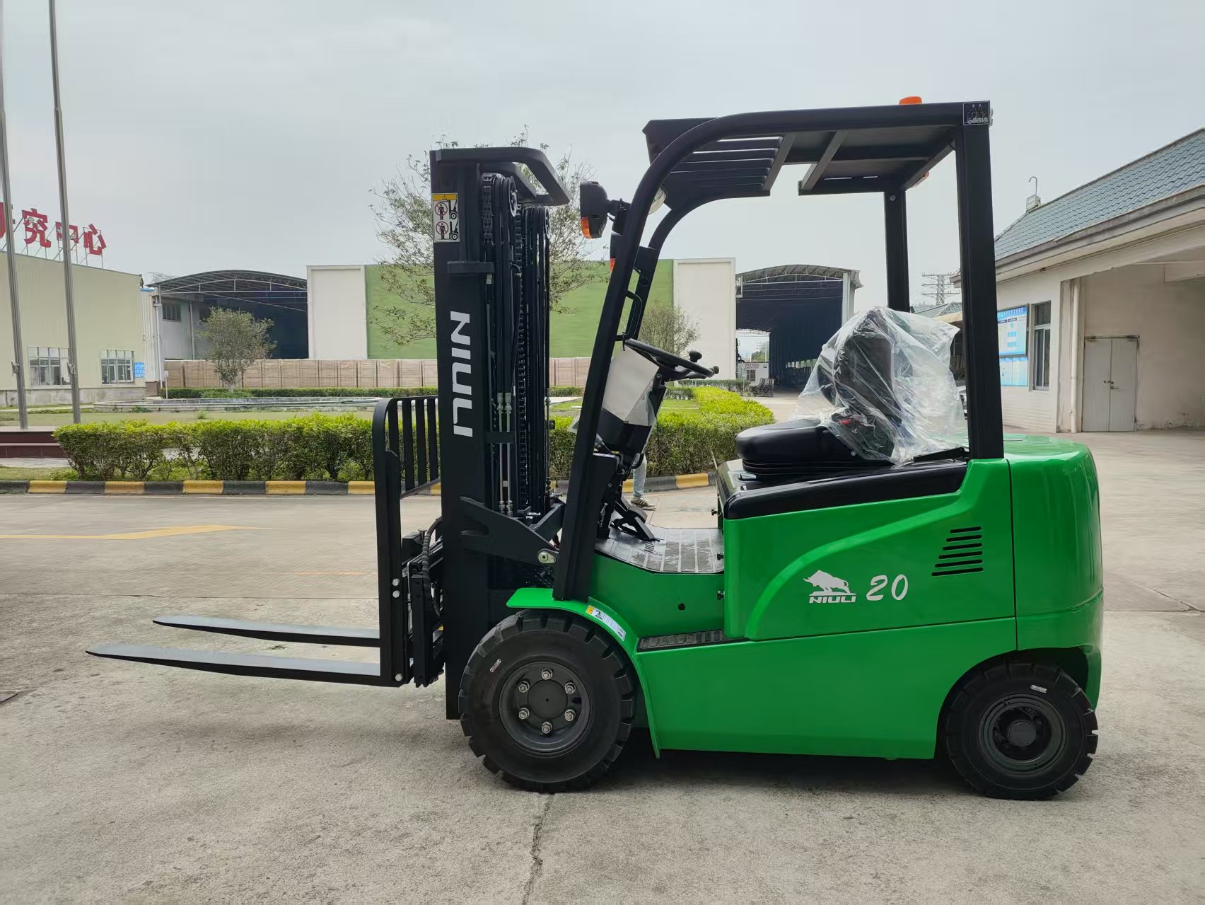 Groene vorkheftrucks