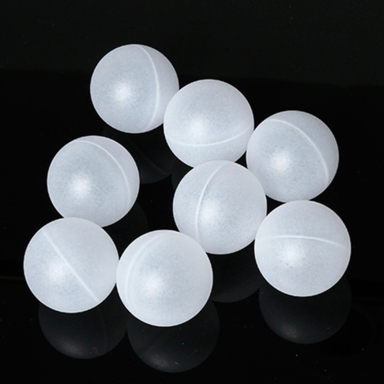 Vente en gros sous étiquette privée taille personnalisée polyvalente et matériaux personnalisés 15mm 17mm 20mm 25mm 25.2mm 35.56mm 37mm petite boule creuse en plastique en propylène pour rouleau anti-transpirant sur bouteille 