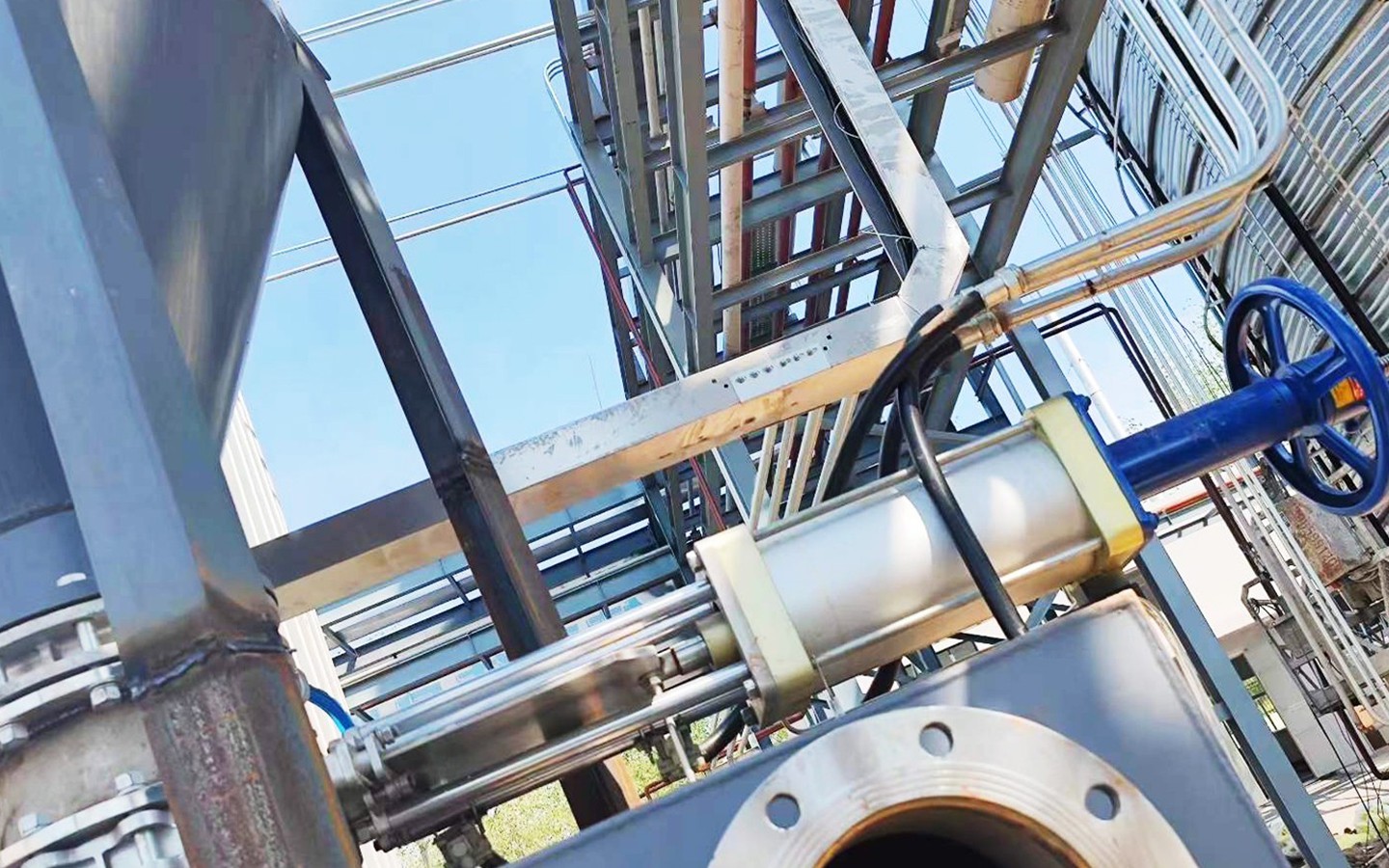 Pembakaran Sisa Injap Bola Sanitari HK60-QW Elektrik 2-hala