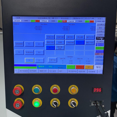 T&ouml;bbors&oacute;s cnc router TWAIWAN vez&eacute;rlőrendszer