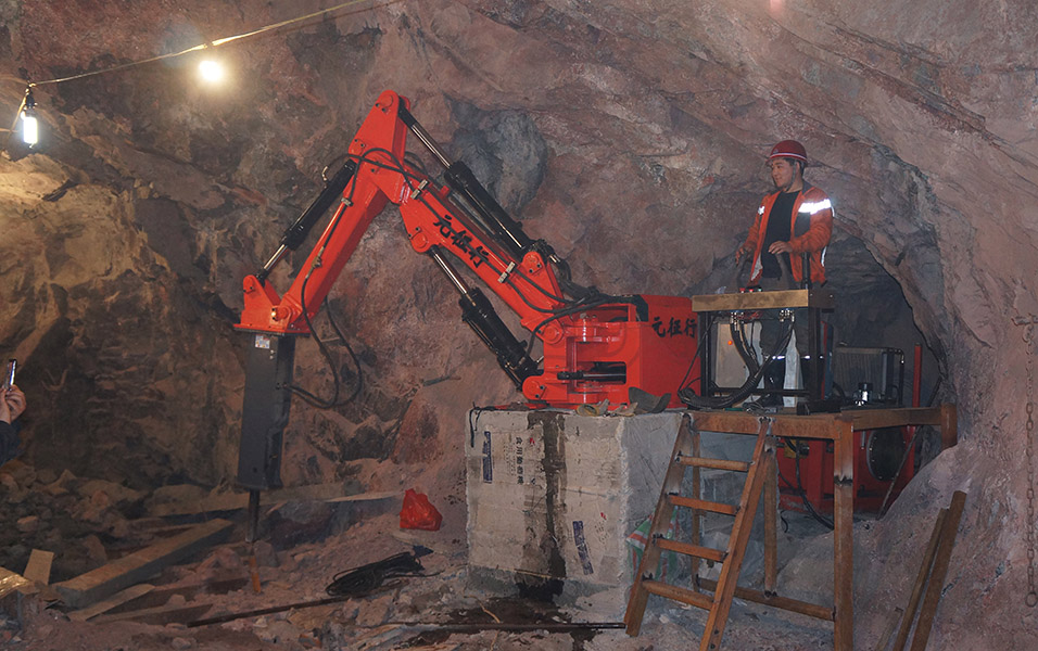 Hệ thống b&ugrave;ng nổ m&aacute;y ph&aacute; đ&aacute; di động Z250-2