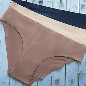Look for seamless underwear for fitness!