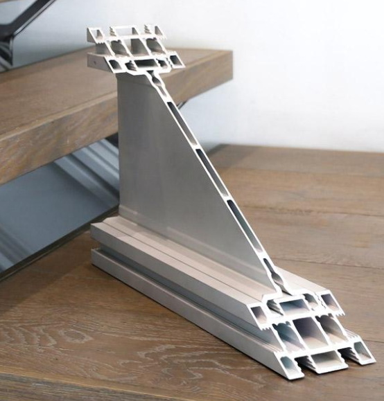 Aluminum Extruder for Maximum Performance_1 ماكينة بثق الألومنيوم لتحقيق أقصى قدر من الأداء_1