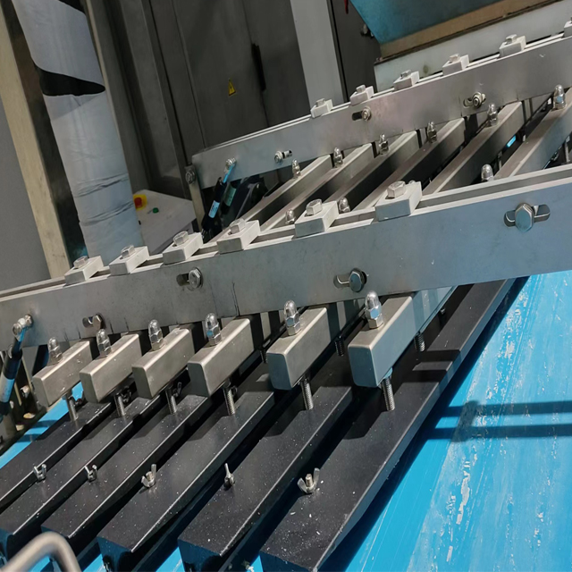 Six Rails Rounder Machine