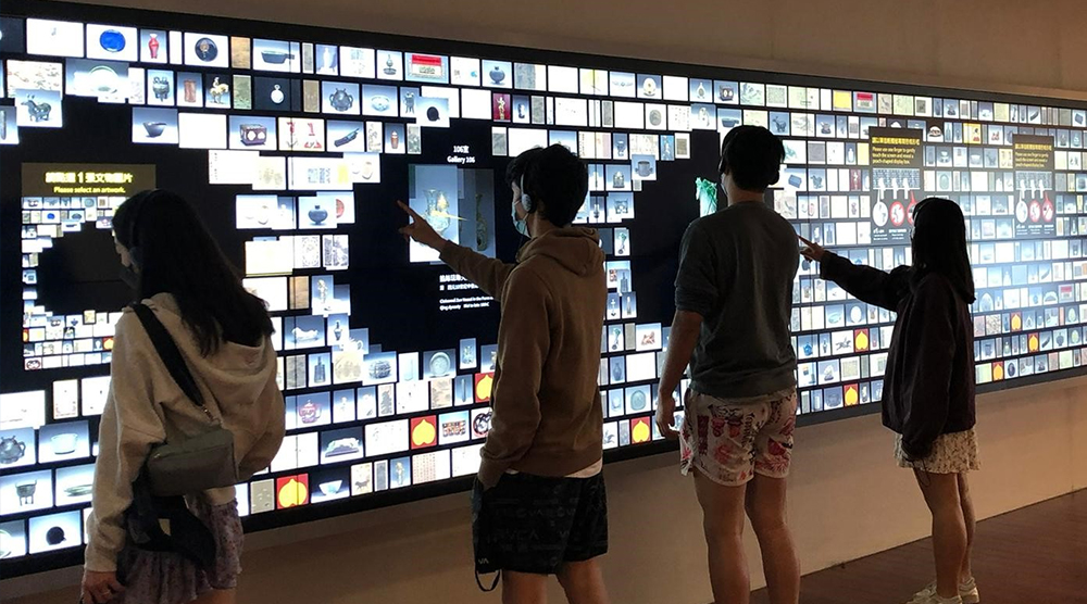 جدار عرض المتحف التفاعلي