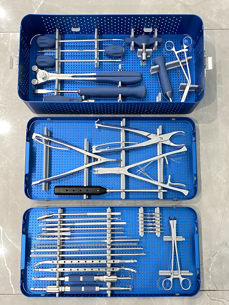 6,0Spinal instrumentu komplekts