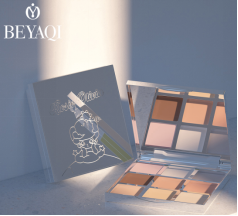 placa de sombra de ojos plateada