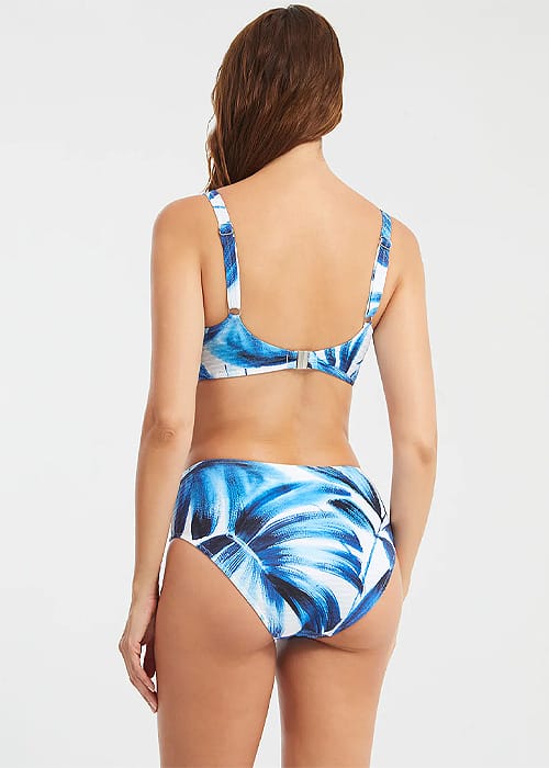 Ma hea e kūʻai ai i nā lole ʻauʻau Azura?