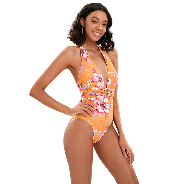 V Neck Swimsuit na may Metallic Accessory