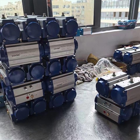 مصنع صمامات الفراشة الصحية المصنوعة من الفولاذ المقاوم للصدأ COVNA