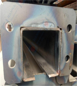 Picture2 Entrance is treated with a knife angle