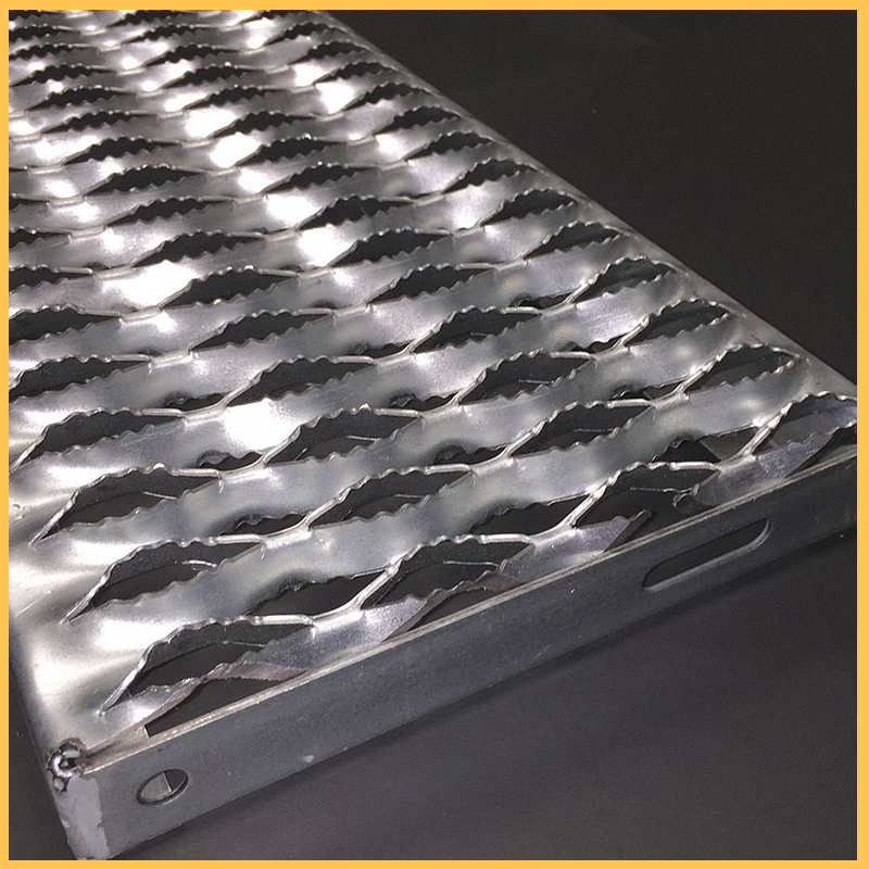Perforated Serrated Grating