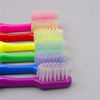 Cepillo de dientes para niños de diseño simple