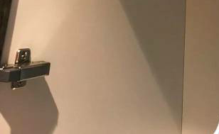 78-the inferior brass hinge