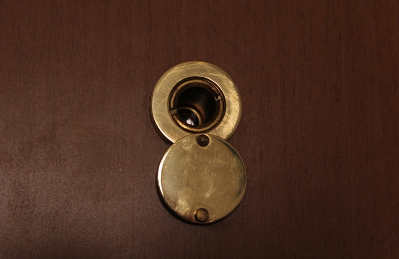 69-2-peep hole for front door