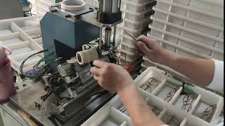 Glasses temple bending device