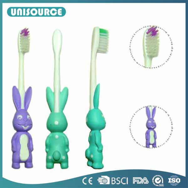Зубная щетка для детей в форме кролика