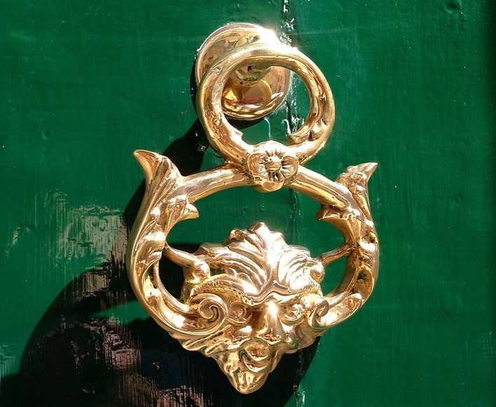 66-2-gate brass knocker