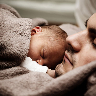 Sleep problems in adults may affect baby's sleep quality