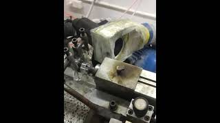 Lens cutting machine